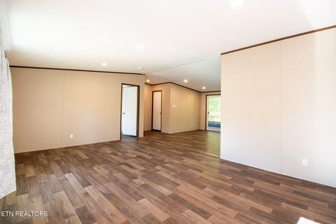 Tiny photo for 157 Beech St, Harriman, TN 37748 (MLS # 1318986)