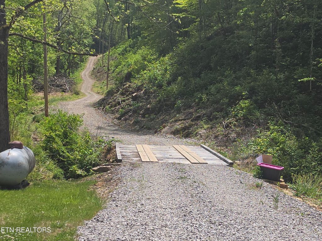 Photo of TBD S Highway 25E Hwy, Tazewell, TN 37879 (MLS # 1338361)