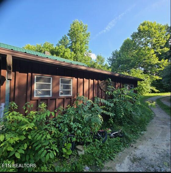 Photo of 4833 Stinking Creek Rd, Pioneer, TN 37847 (MLS # 1350687)