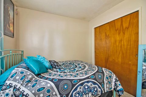 Tiny photo for 212 Reba Ave, Harriman, TN 37748 (MLS # 1317704)