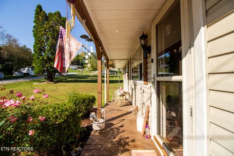 Tiny photo for 212 Reba Ave, Harriman, TN 37748 (MLS # 1317704)