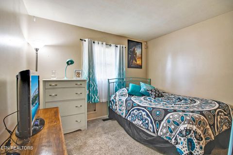 Tiny photo for 212 Reba Ave, Harriman, TN 37748 (MLS # 1317704)