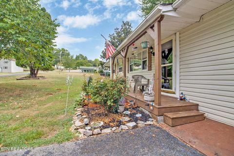 Tiny photo for 212 Reba Ave, Harriman, TN 37748 (MLS # 1317704)