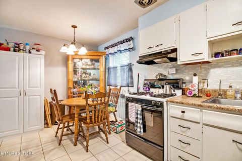 Tiny photo for 212 Reba Ave, Harriman, TN 37748 (MLS # 1317704)