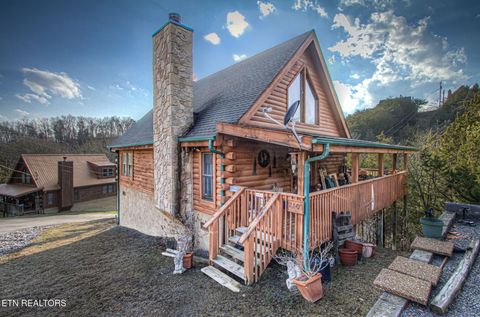 Photo of 2505 Fleming Way, Sevierville, TN 37876 (MLS # 1330188)