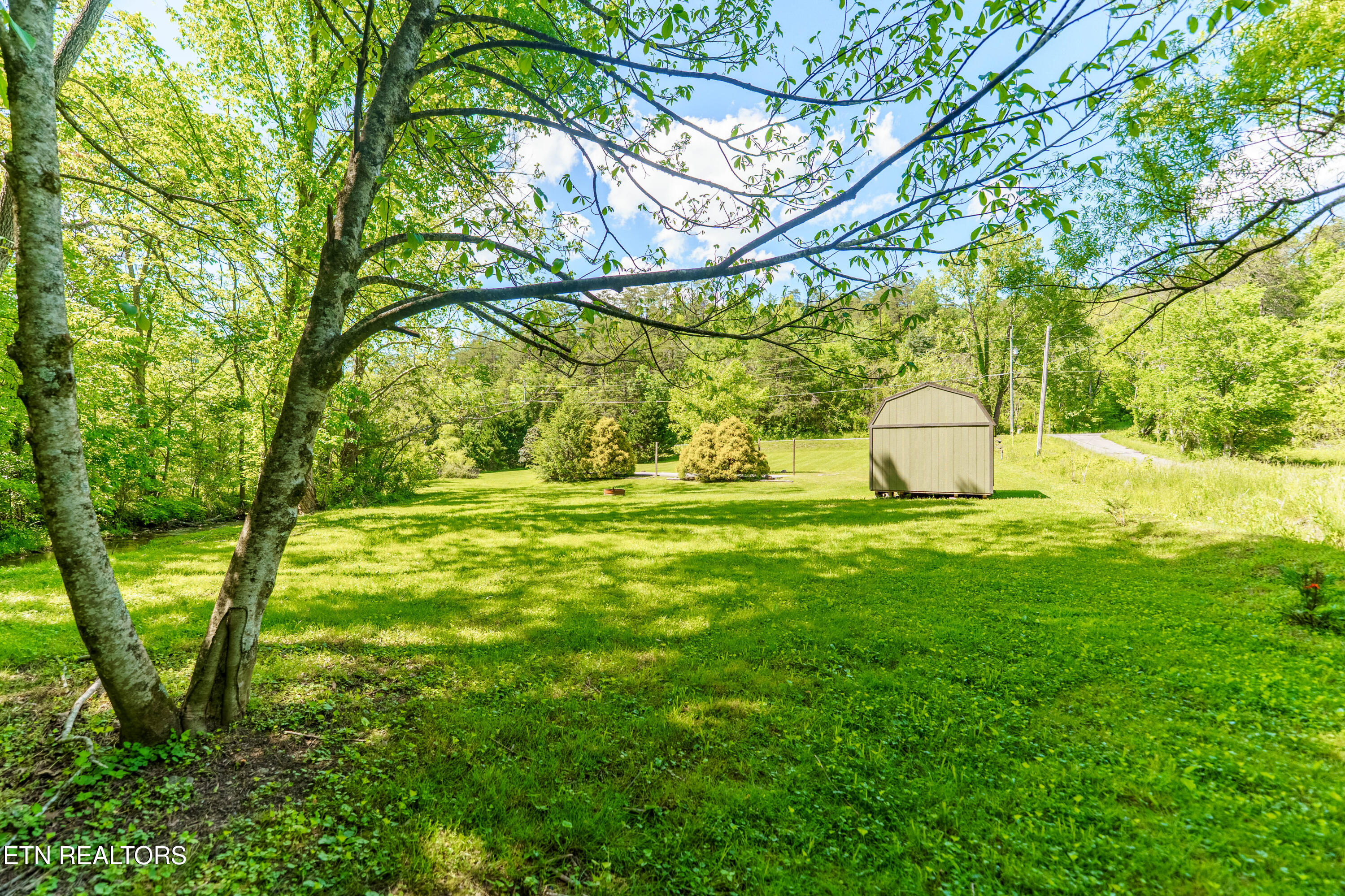 3266 Lost Branch Rd
