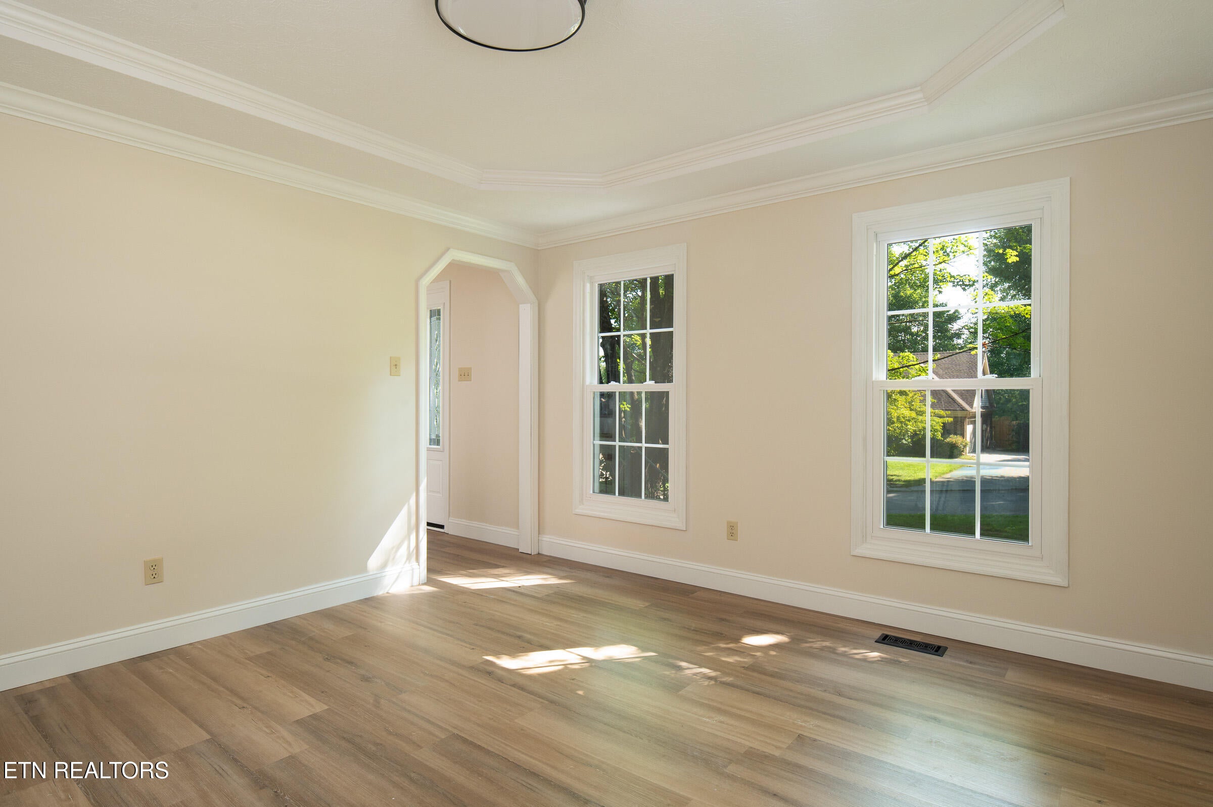 225 Long Bow Rd