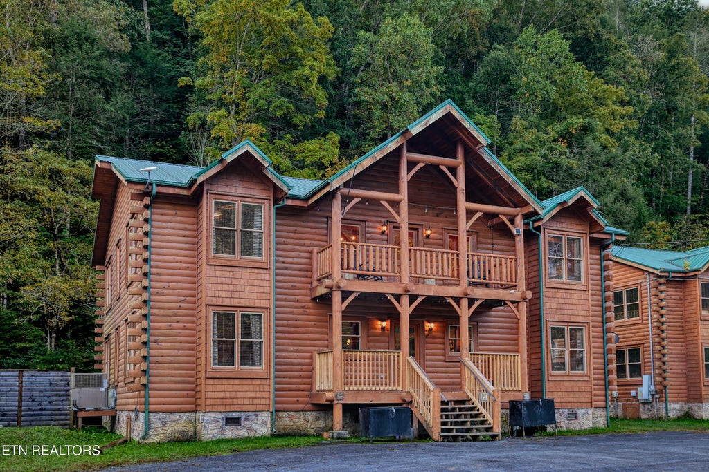 Photo of 307 Caney Creek Rd, Pigeon Forge, TN 37863 (MLS # 1359060)