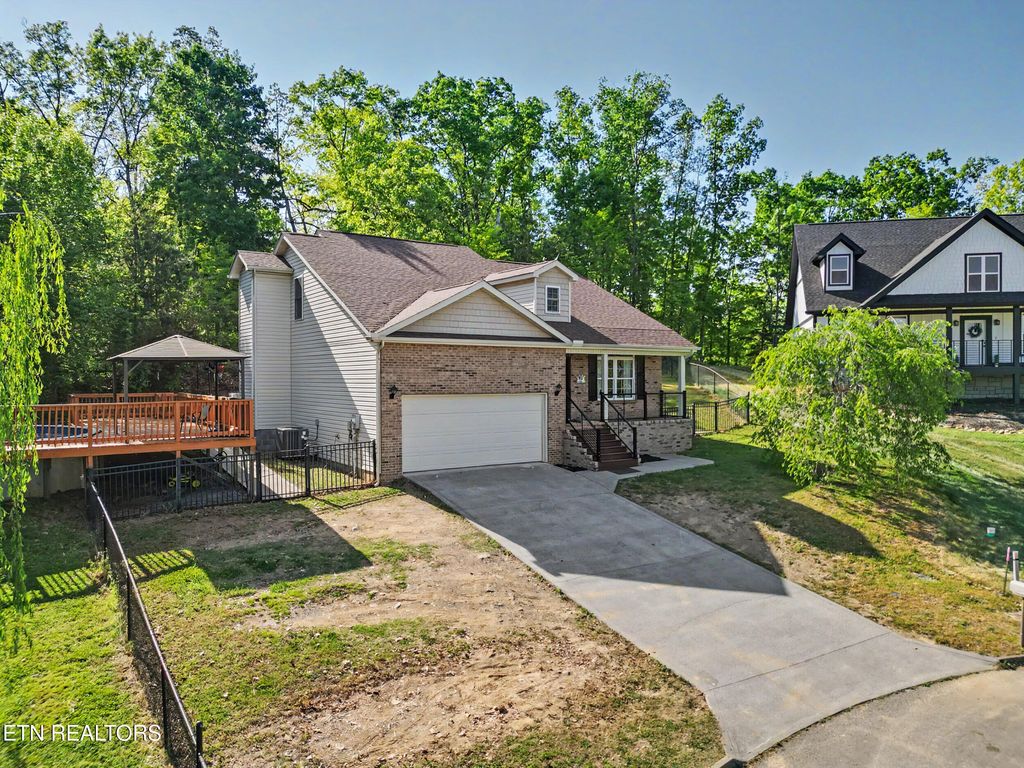 Photo of 1351 Wisteria Lane, Sevierville, TN 37862 (MLS # 1338320)