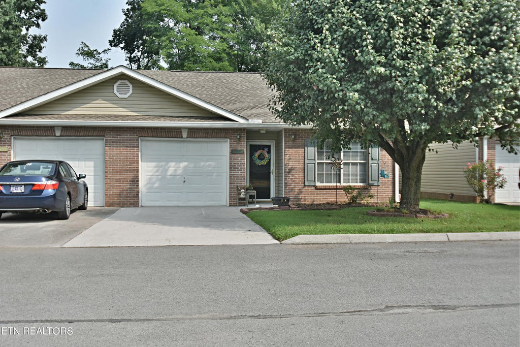 Photo of 6522 Bakersfield Way, Knoxville, TN 37918 (MLS # 1271223)