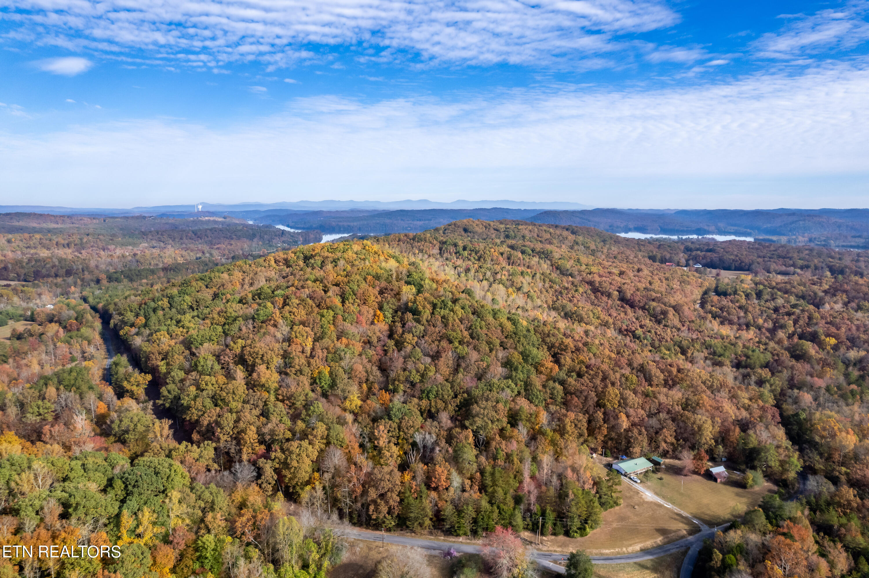 Photo 4 of 35 of 333 S Tennessee Chapel Circle land