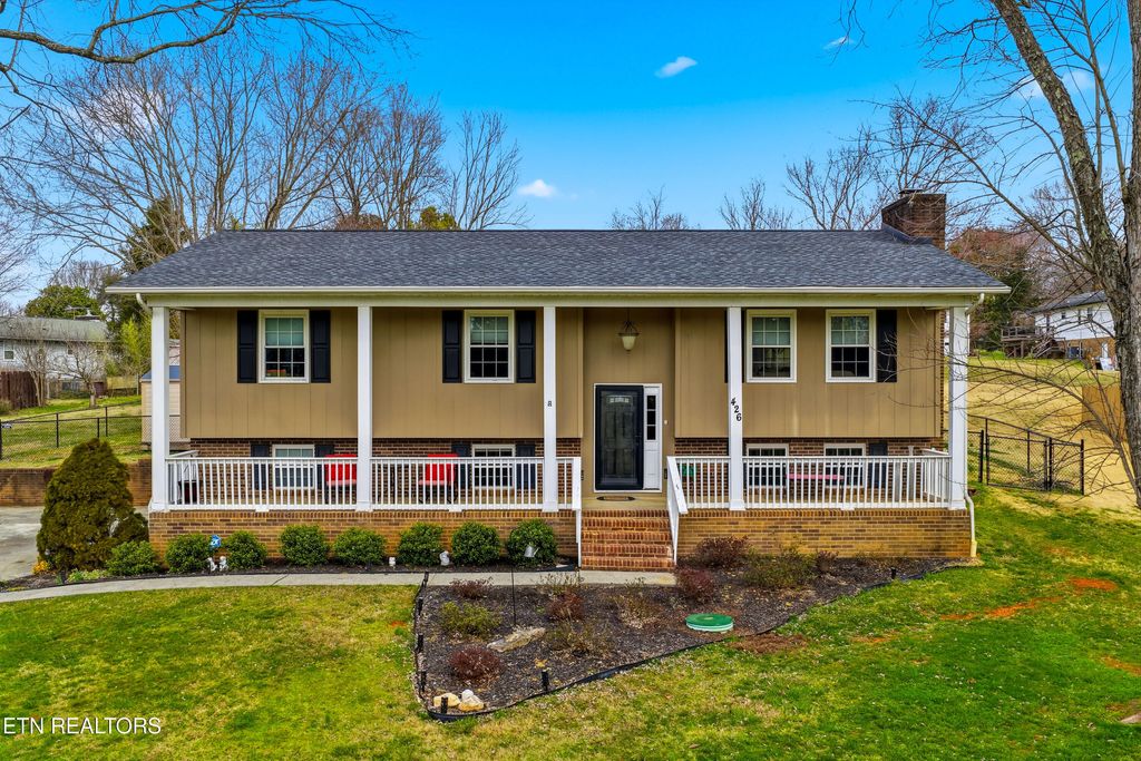 Photo of 426 Coulter Rd, Maryville, TN 37804 (MLS # 1330845)