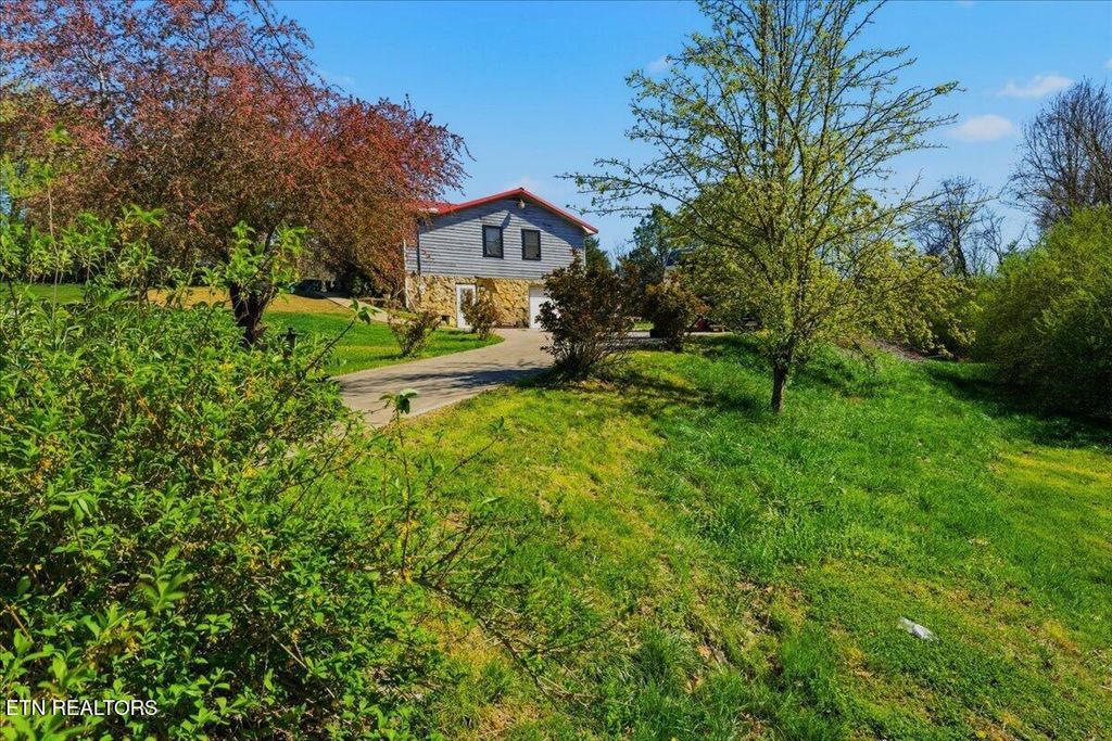 Photo of 1144 Rocky Springs Rd, Madisonville, TN 37354 (MLS # 1333479)