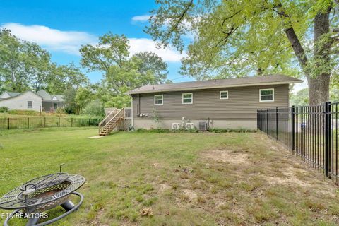 Tiny photo for 8202 Westland Drive, Knoxville, TN 37919 (MLS # 1336801)