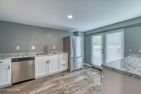 Tiny photo for 8202 Westland Drive, Knoxville, TN 37919 (MLS # 1336801)