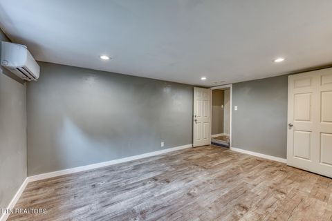 Tiny photo for 8202 Westland Drive, Knoxville, TN 37919 (MLS # 1336801)