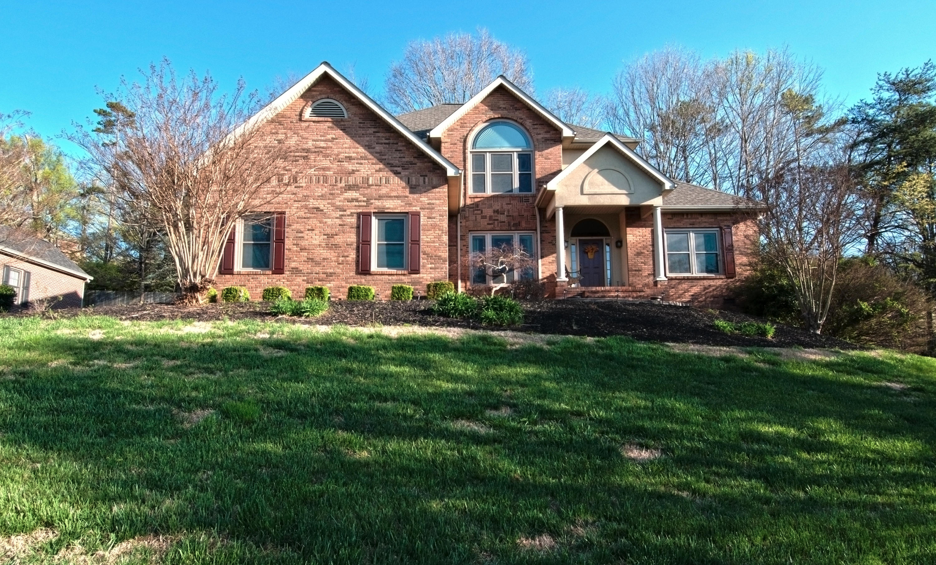Photo 1 of 32 — 5432 Kesterbrooke Blvd, Knoxville, TN 37918