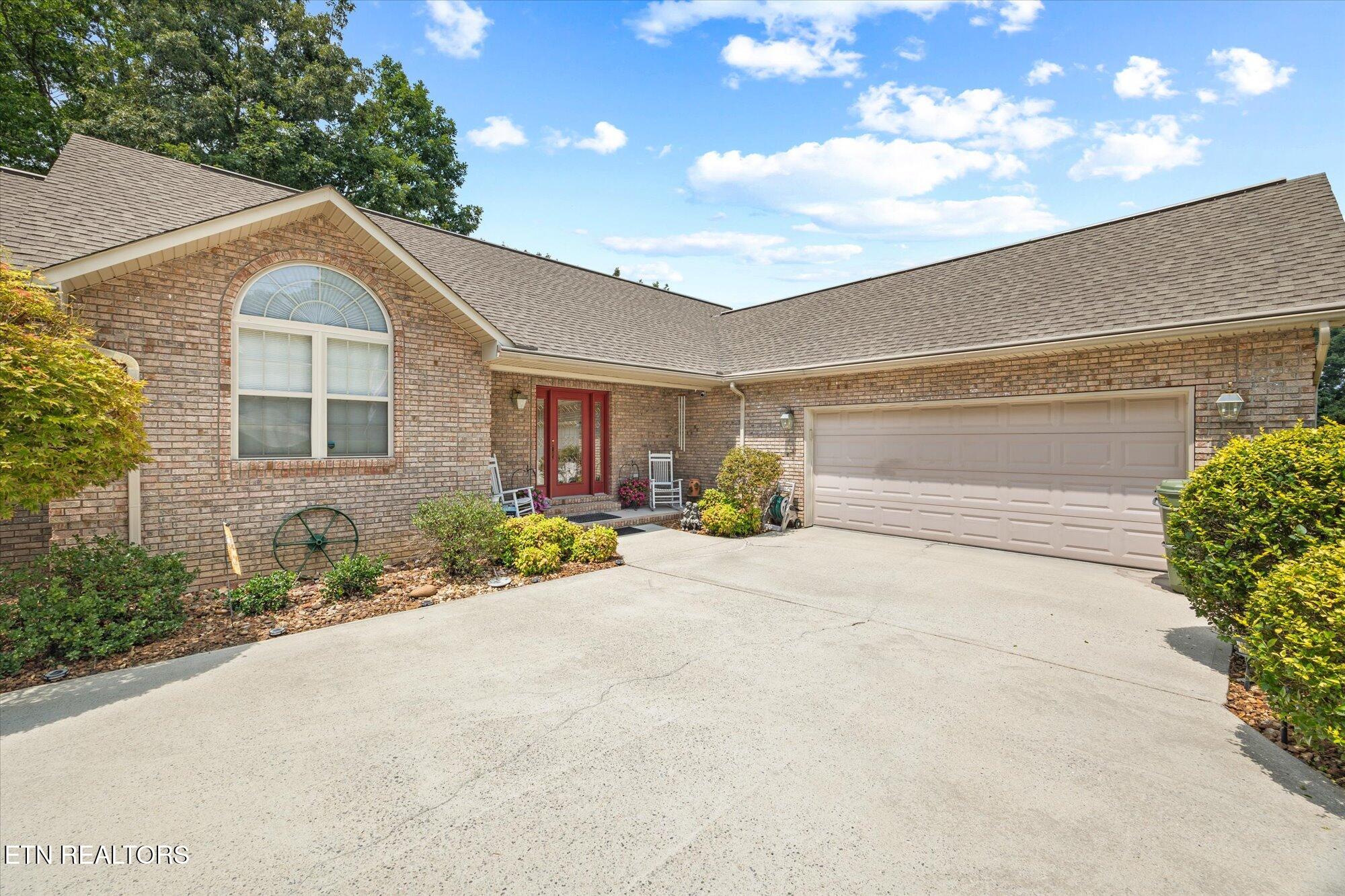 5033 Atoka Lane