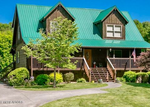 Photo of 3525 Autumn Woods Lane, Sevierville, TN 37862 (MLS # 1341103)