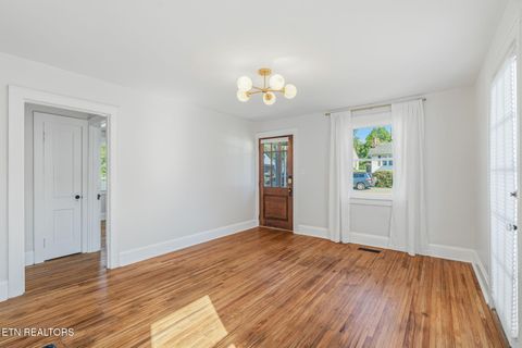 Tiny photo for 822 Radford Place, Knoxville, TN 37917 (MLS # 1338180)
