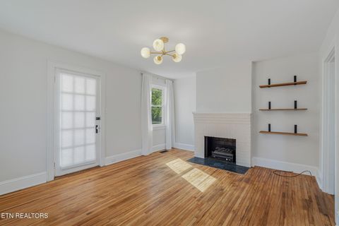 Tiny photo for 822 Radford Place, Knoxville, TN 37917 (MLS # 1338180)