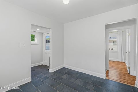 Tiny photo for 822 Radford Place, Knoxville, TN 37917 (MLS # 1338180)