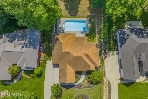 Tiny photo for 680 Oak Chase Blvd, Lenoir City, TN 37772 (MLS # 1341621)