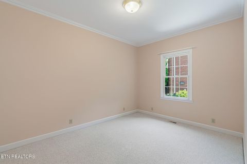 Tiny photo for 680 Oak Chase Blvd, Lenoir City, TN 37772 (MLS # 1341621)