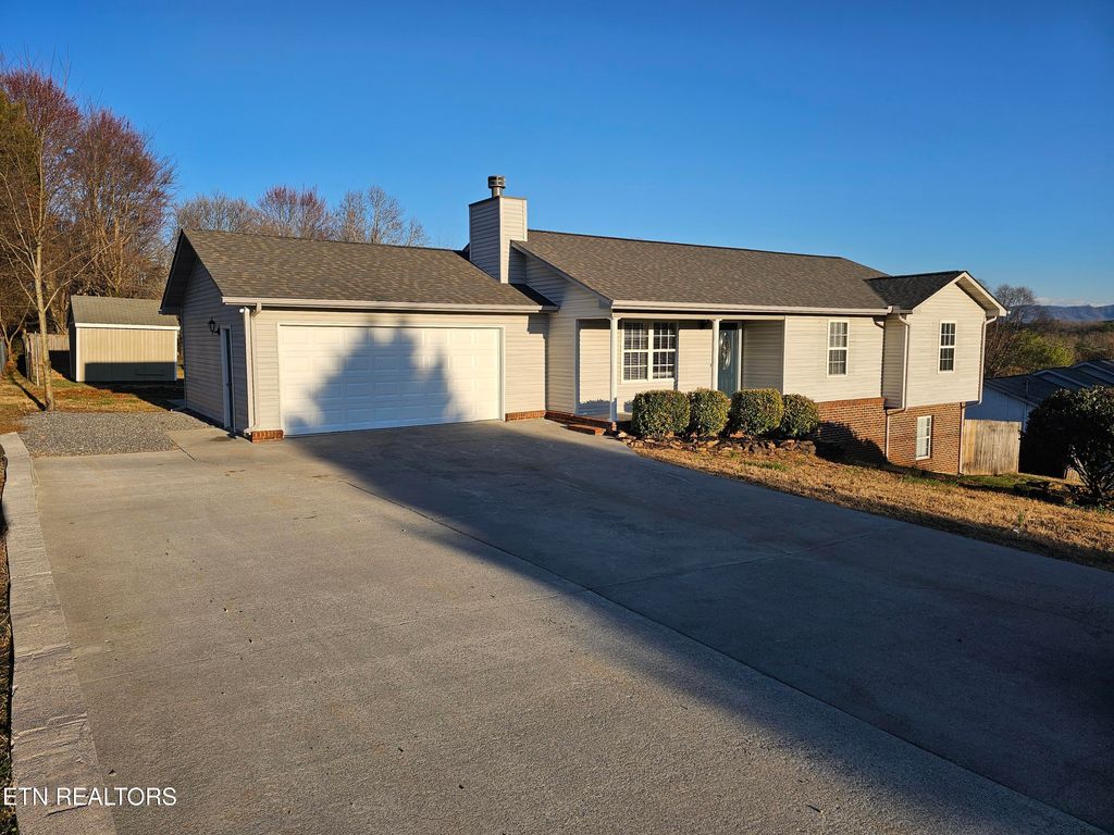 Photo of 648 Emerald Ave, Seymour, TN 37865 (MLS # 1292388)