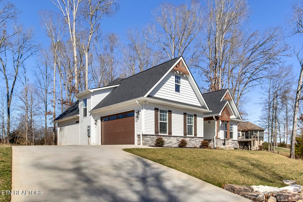 Photo of 111 Hiwonihi Tr, Vonore, TN 37885 (MLS # 1253538)