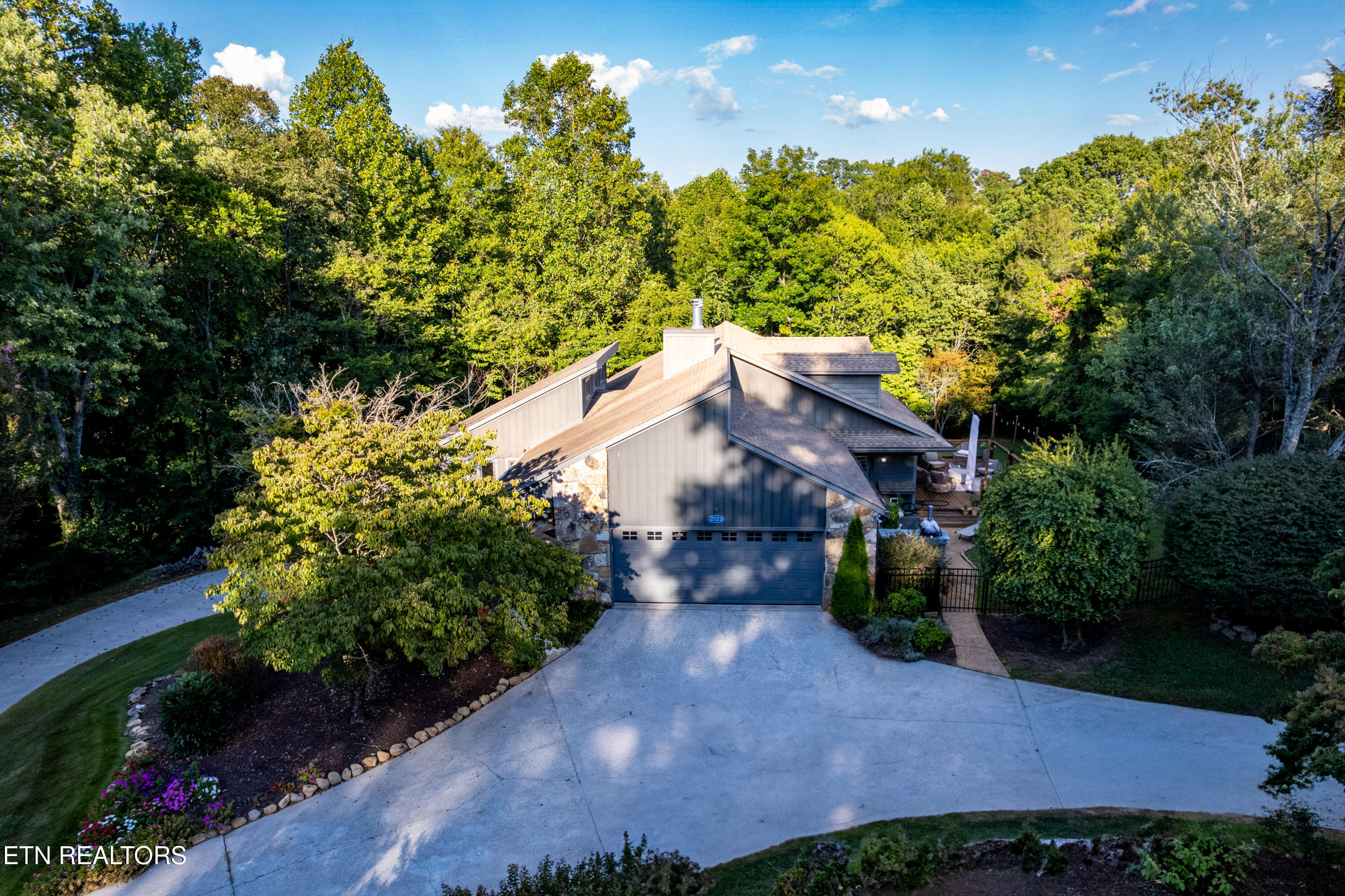 2129 Southwood Drive