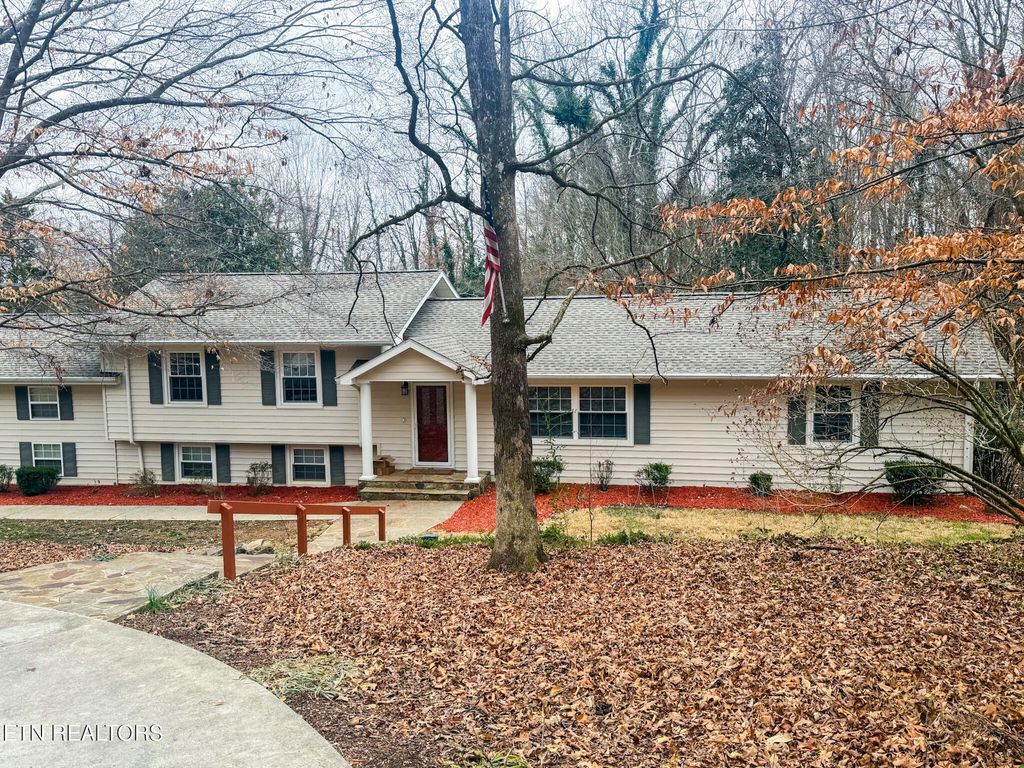 Photo of 1515 Crestway Drive, Athens, TN 37303 (MLS # 1330172)