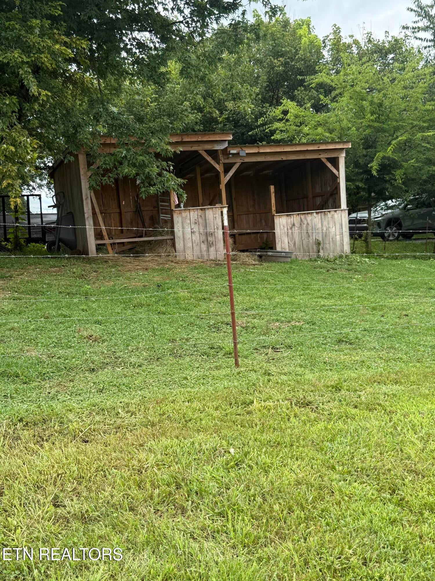 4048 Indian Ridge Rd