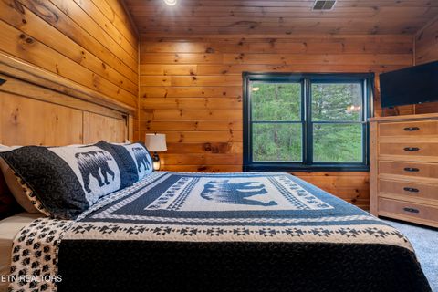 Tiny photo for 810 Great Smoky Way, Gatlinburg, TN 37738 (MLS # 1340582)