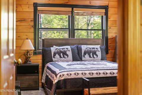 Tiny photo for 810 Great Smoky Way, Gatlinburg, TN 37738 (MLS # 1340582)