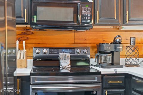 Tiny photo for 810 Great Smoky Way, Gatlinburg, TN 37738 (MLS # 1340582)