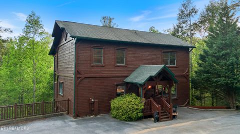 Tiny photo for 810 Great Smoky Way, Gatlinburg, TN 37738 (MLS # 1340582)