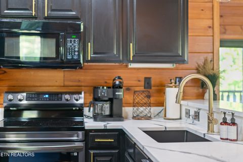 Tiny photo for 810 Great Smoky Way, Gatlinburg, TN 37738 (MLS # 1340582)