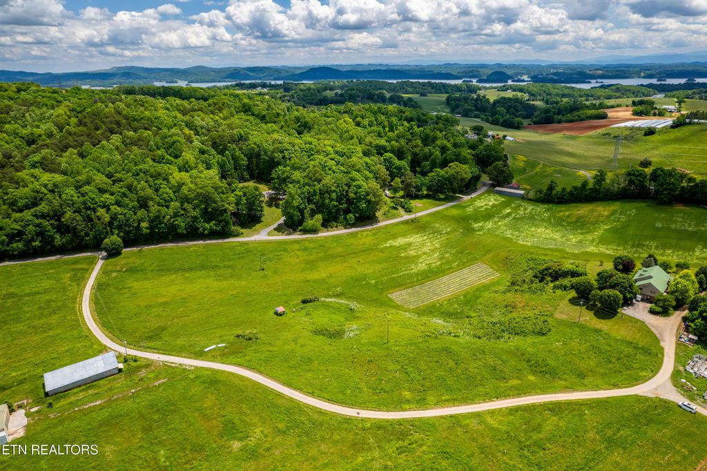 Photo of 53 Greenlee Rd, Rutledge, TN 37861 (MLS # 1305035)