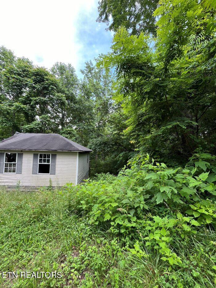 2346 Shady Cove Rd