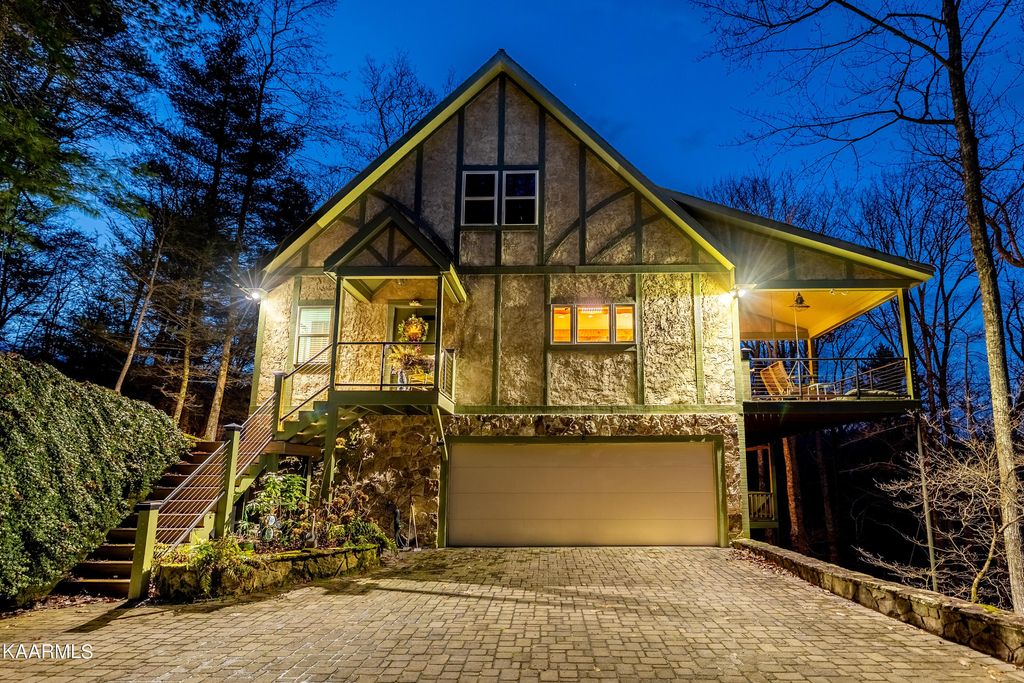 Photo of 124 Kelly Ridge Rd, Townsend, TN 37882 (MLS # 1208825)