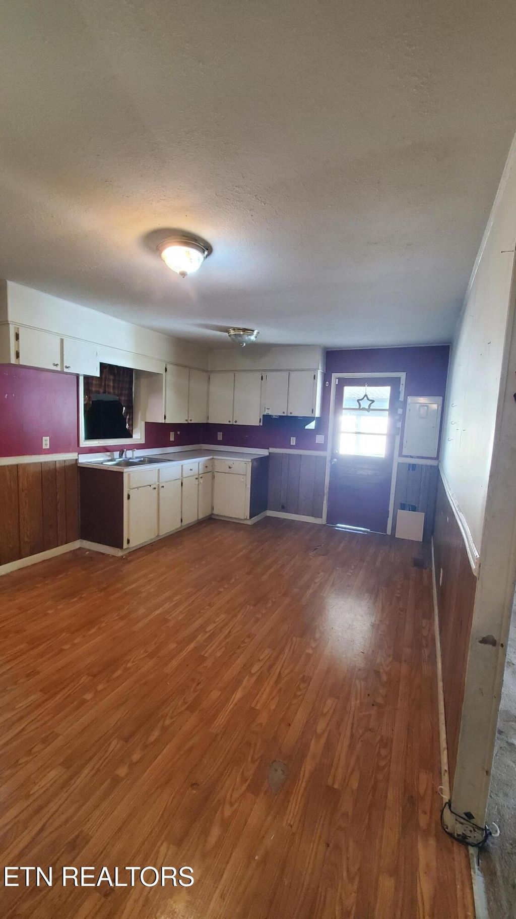 Photo of 314 Spencer Drive, Harriman, TN 37748 (MLS # 1290328)