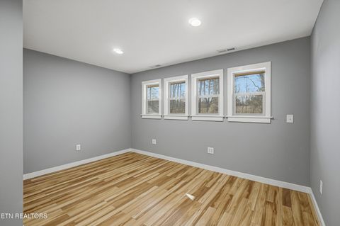 Tiny photo for 960 Deerwood Drive, Dandridge, TN 37725 (MLS # 1327394)