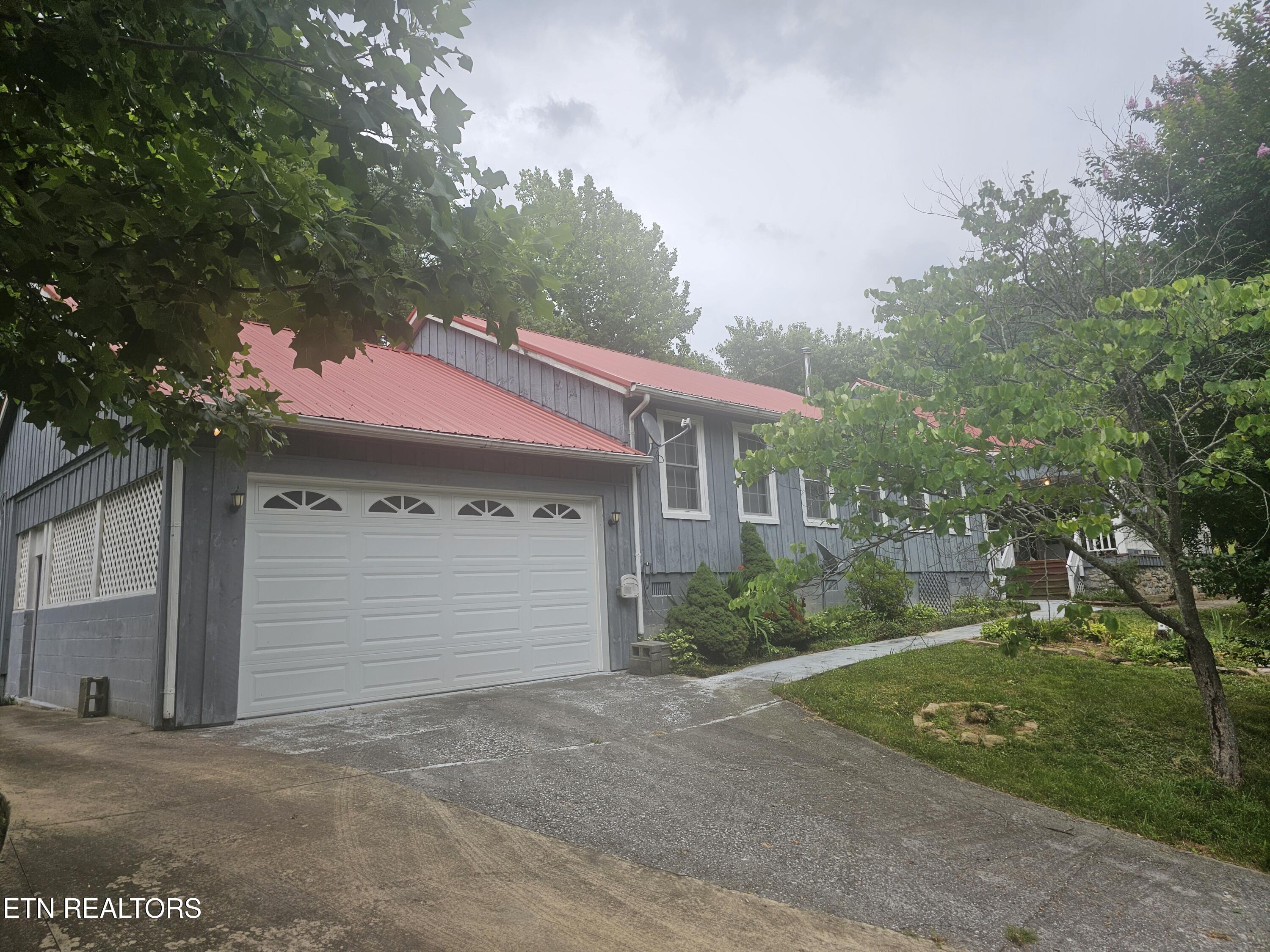 925 Tweed Springs Rd