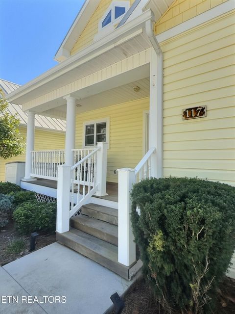 Photo of 117 W Deer Hill Village Lane, LaFollette, TN 37766 (MLS # 1317053)