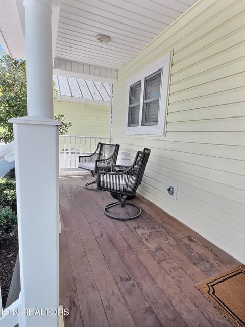 Tiny photo for 117 W Deer Hill Village Lane, LaFollette, TN 37766 (MLS # 1317053)