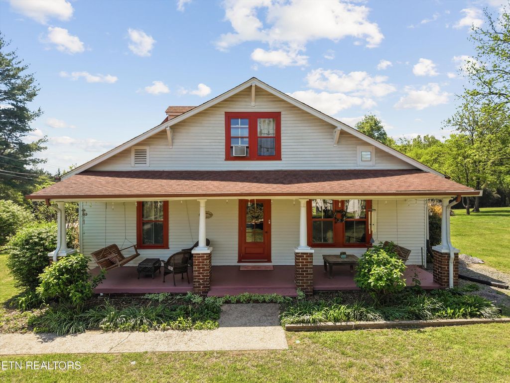 Photo of 1317 Michaels Lane, Knoxville, TN 37912 (MLS # 1337735)