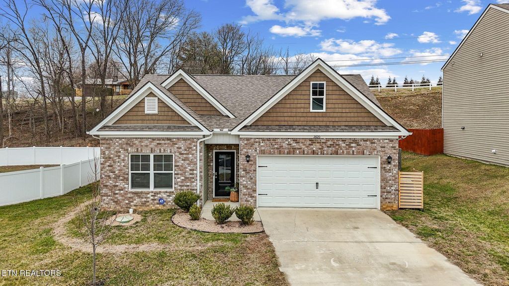 Photo of 2820 Terrace View Rd, Sevierville, TN 37876 (MLS # 1329584)