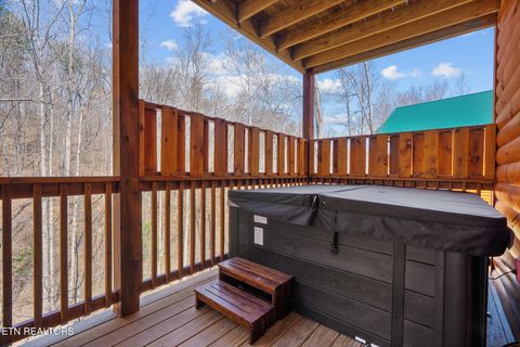 Tiny photo for 804 String Run Way, Pigeon Forge, TN 37863 (MLS # 1333694)
