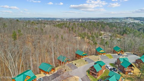 Tiny photo for 804 String Run Way, Pigeon Forge, TN 37863 (MLS # 1333694)
